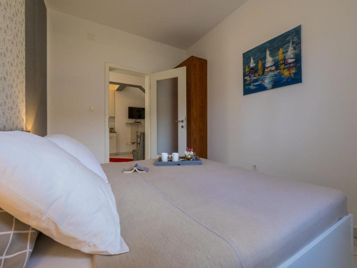 Apartments Rabbit Crikvenica Exterior photo
